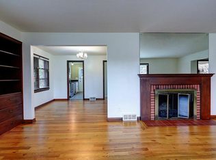 1321 N 80th St APT 1, Seattle, WA 98103