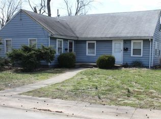 1201 S Saint James Blvd, Evansville, IN 47714