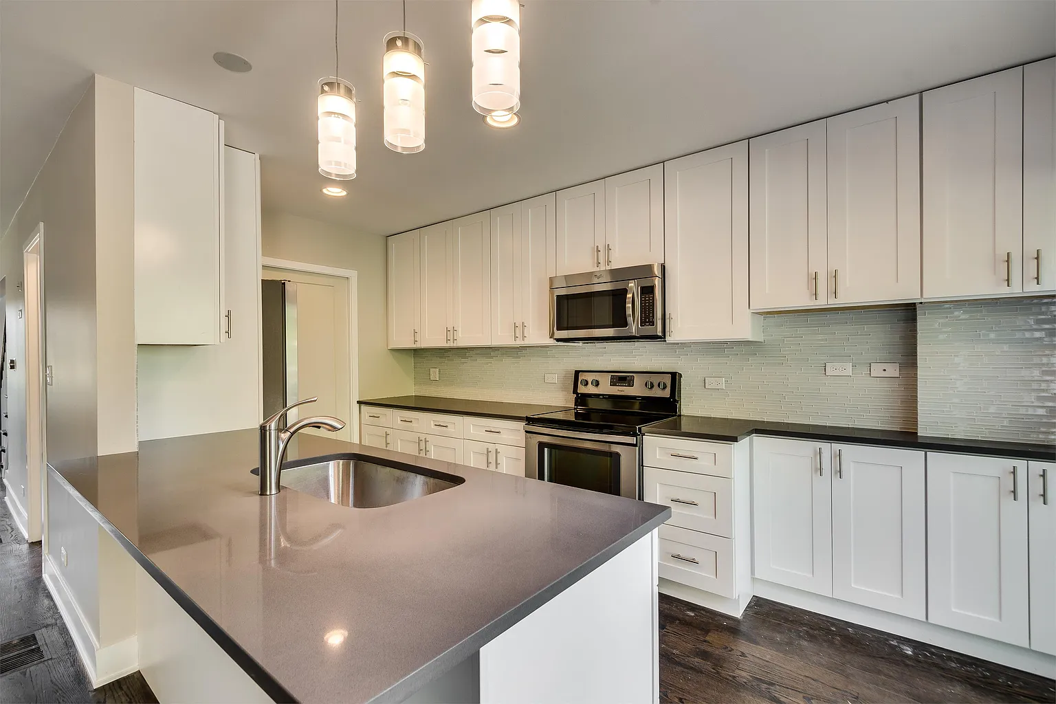 605 Park Ave photo 1