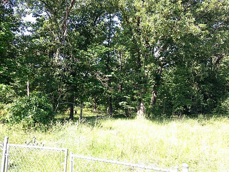 2nd image of 15941 Paw Paw Ln #2186
