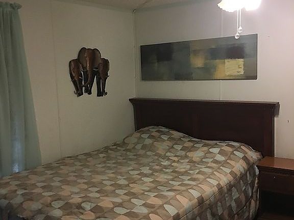 3rd image of 114 Kelly Ct