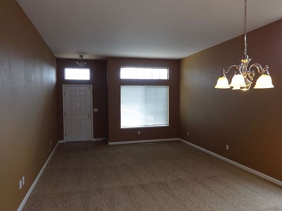 3rd image of 2819 Hillview Ct