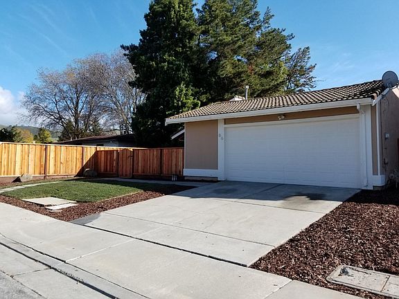 3rd image of 86 Tennant Ave