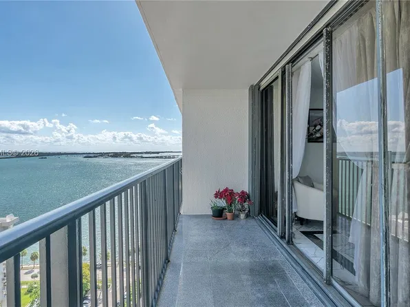 1450 Brickell Bay Dr APT 1811, Miami, FL 33131