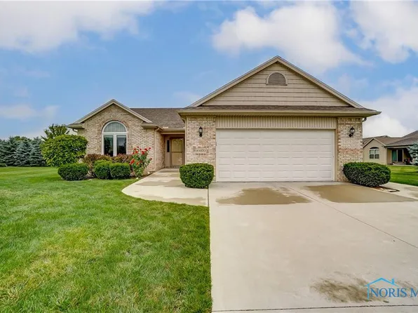 10370 Blue Ridge Dr, Whitehouse, OH 43571