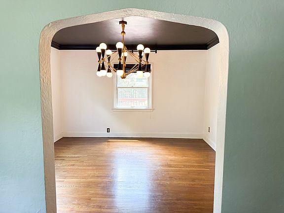5th image of 144 Patterson Rd