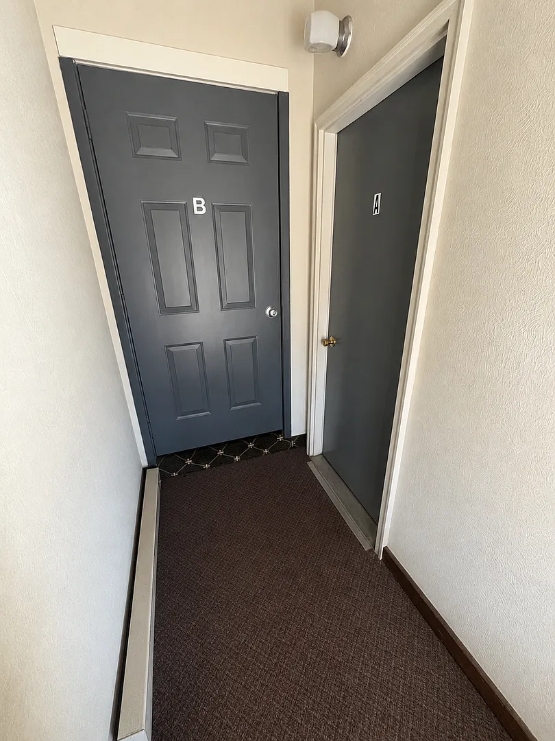 1017 Vine St Kent Oh 44240 Rm6 .Mm .T2 — Photo 2