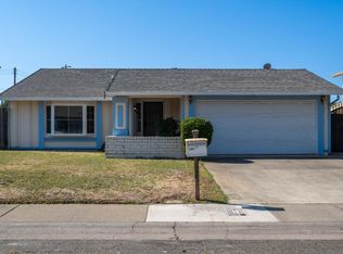 6861 Rancho Adobe Dr, Sacramento, CA 95828
