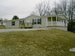 180 Rusty Rifle Rd, Zanesville, OH 43701