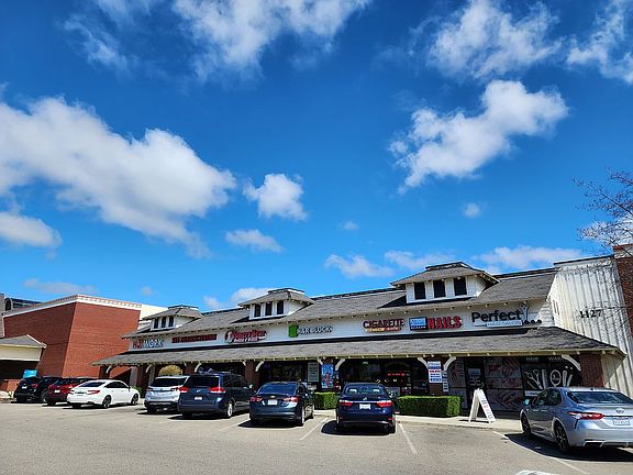 3rd image of 1127 N Willow Ave Suite 101