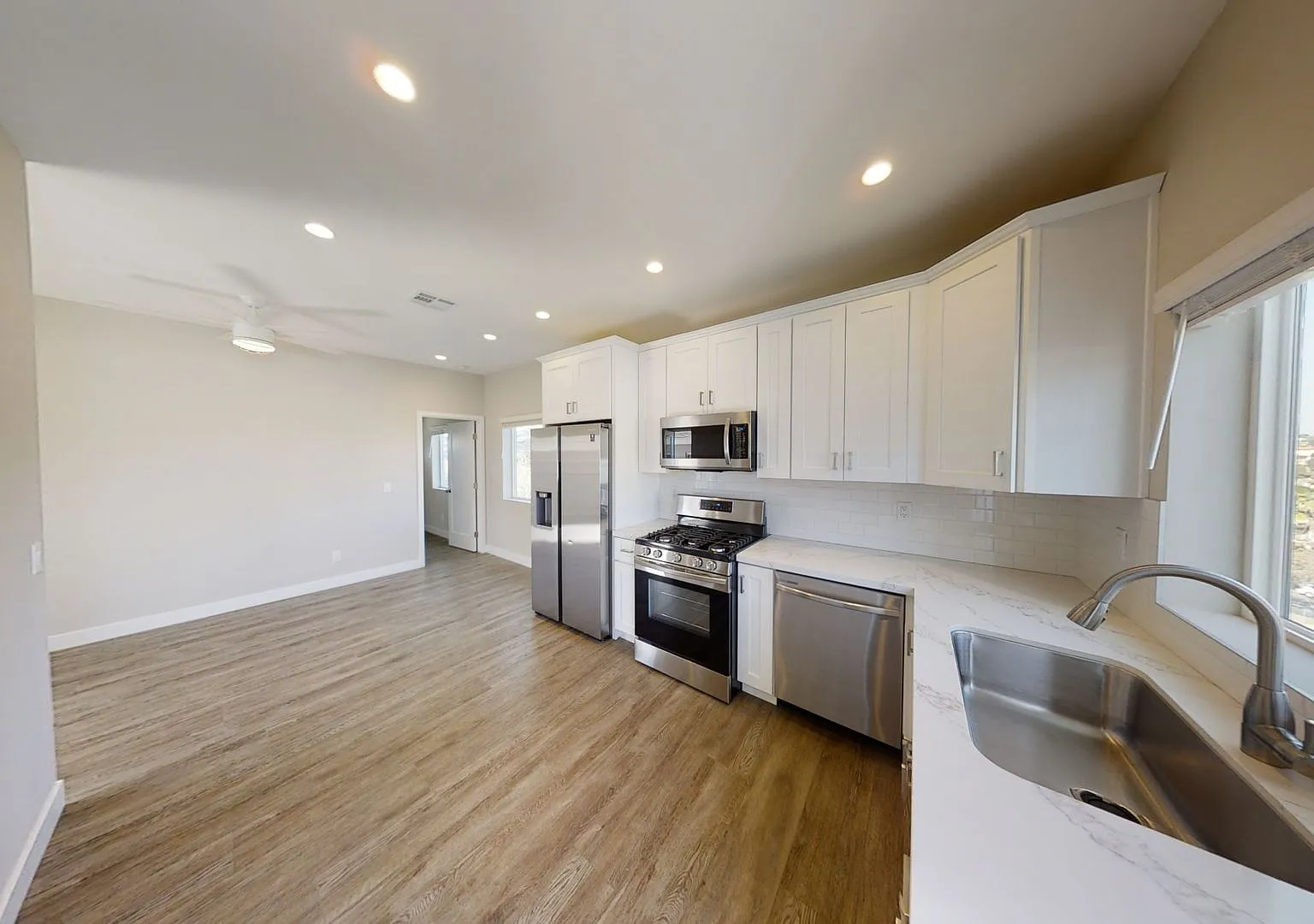 4bd/2ba, Pool!! — Photo 4