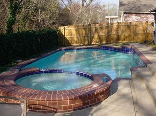 424 Capricorn Dr, Cedar Hill, TX 75104