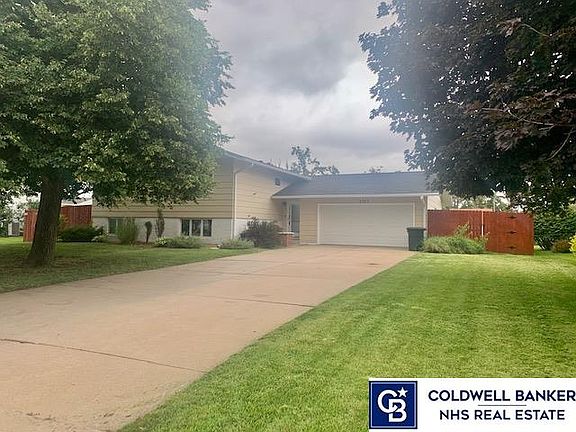 2nd image of 1313 Meadow Ln