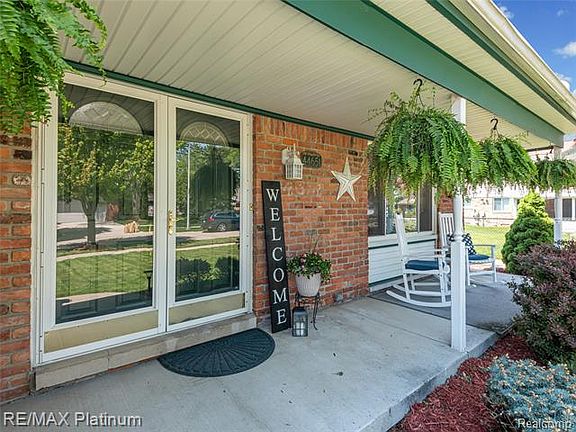 4th image of 44651 Nantucket Dr