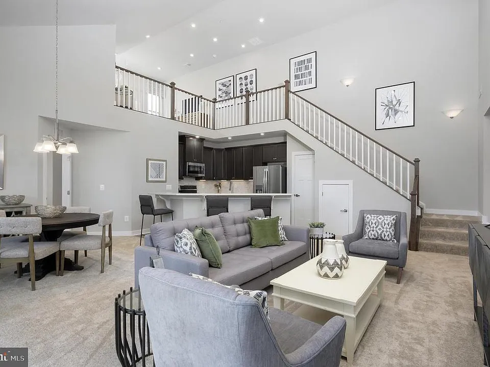 3411 Angelica Way #401