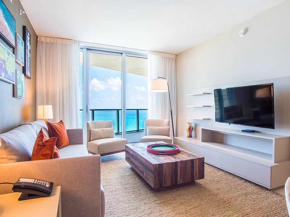 4011 S Ocean Dr #ID1648408P