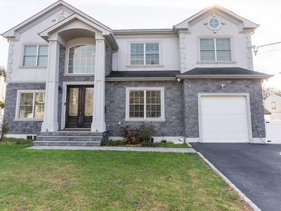 157 Evans Avenue, Albertson, NY, 11507