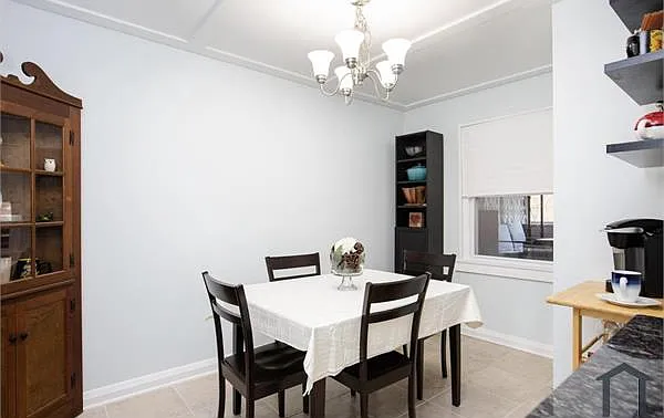 678 Middlesex Rd — Photo 4