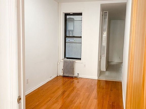 4th image of 408 Suydam St APT 1L