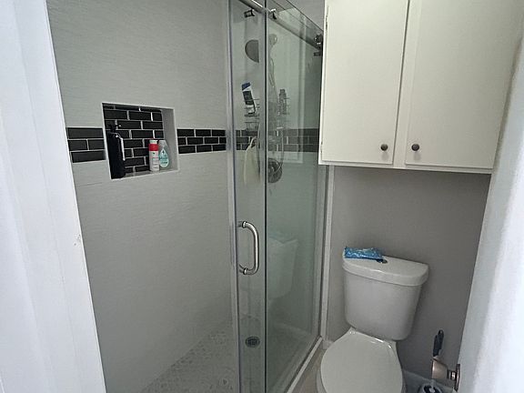 3rd image of 1510 W North Loop Blvd APT 612