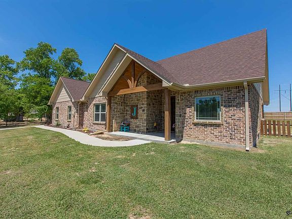 2nd image of 24 Wylie Dr