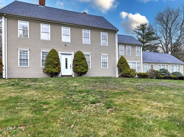 108 Tunxis Avenue, Bloomfield, CT 06002