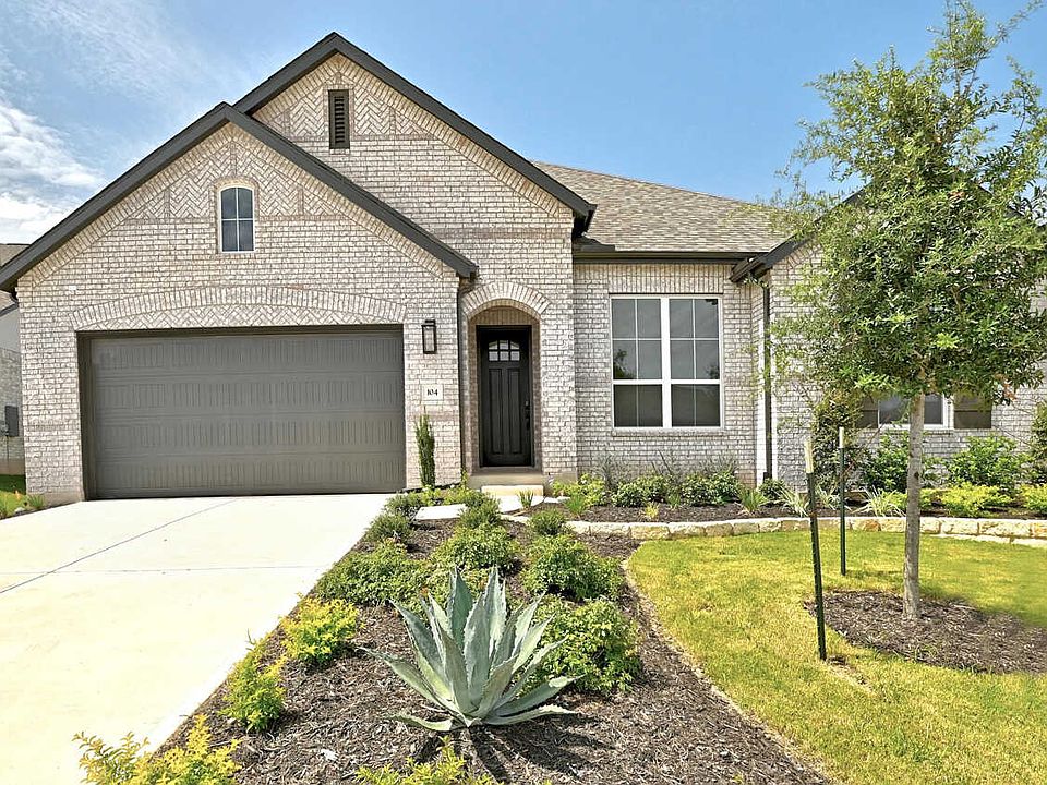 1st image of 104 Cloverton Cres
