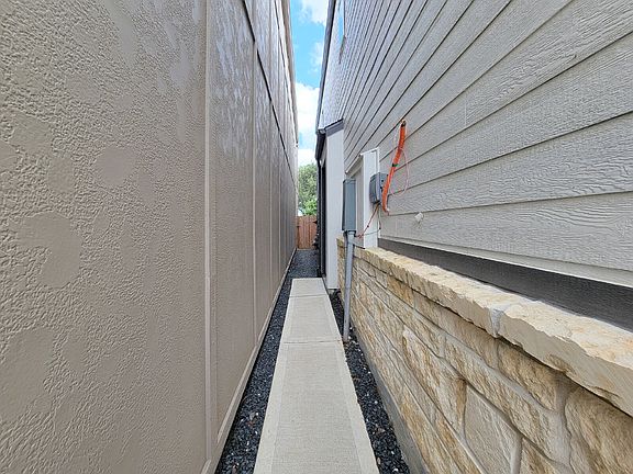 5th image of 17105 White Acer Way
