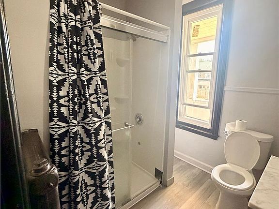 5th image of 1024 W Turner St Floor 2