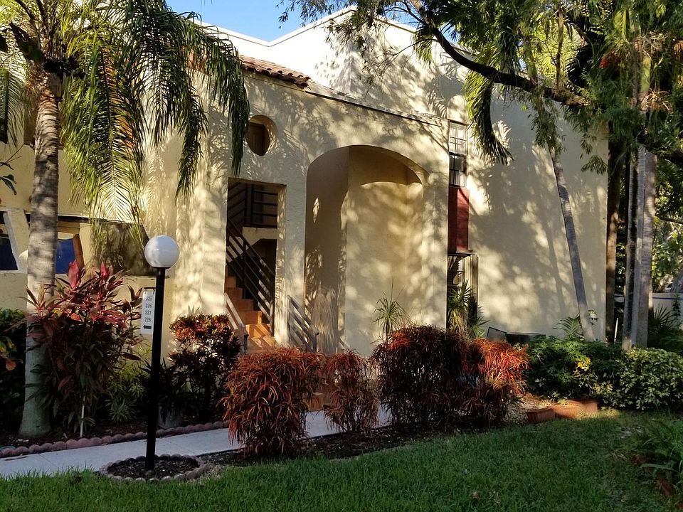 1st image of 3570 Magellan Cir APT 226