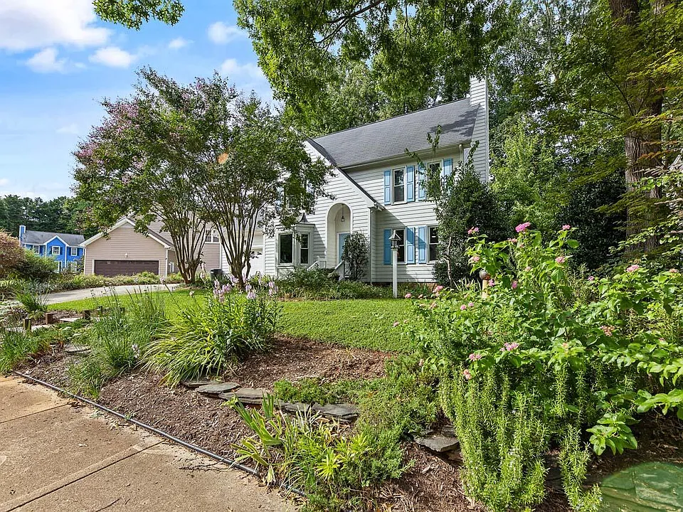 303 Cary Pines Dr