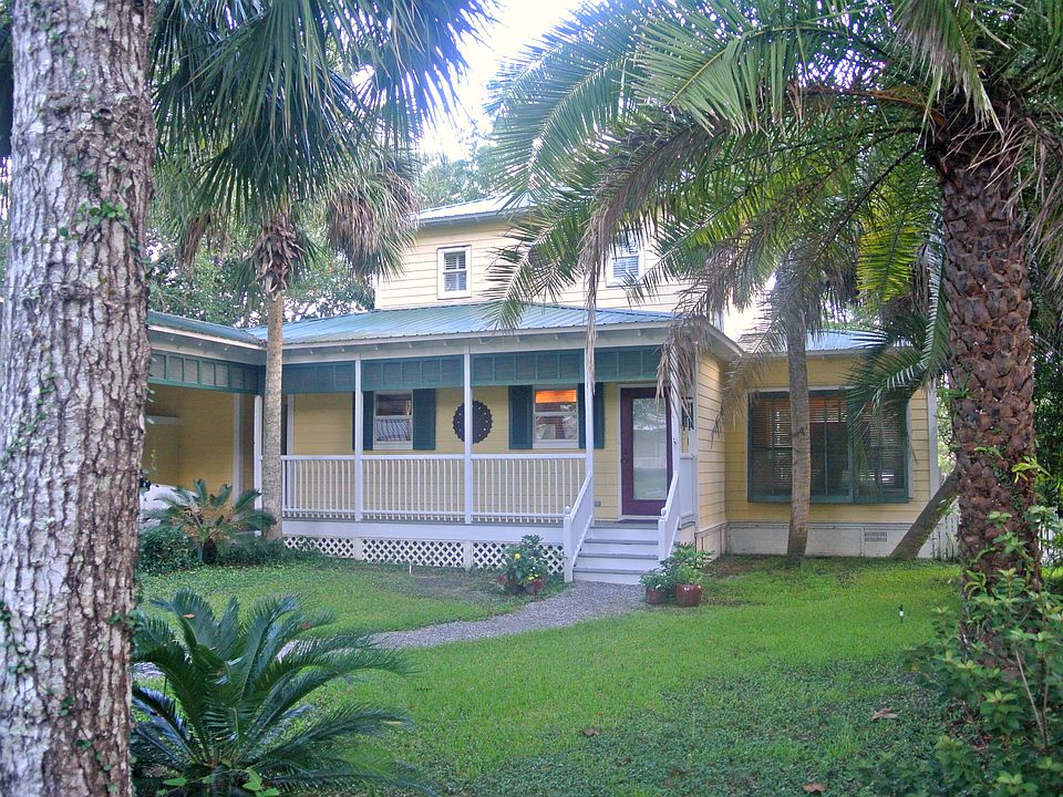 Front view.