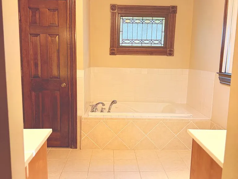 810 Lizabeth Dr — Photo 16