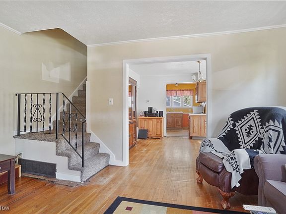 3rd image of 737 Falls Ave #739