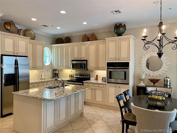 4th image of 242 Ocean Bay Dr #242