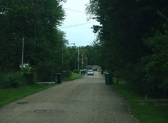 2nd image of 119 Roosevelt Cir