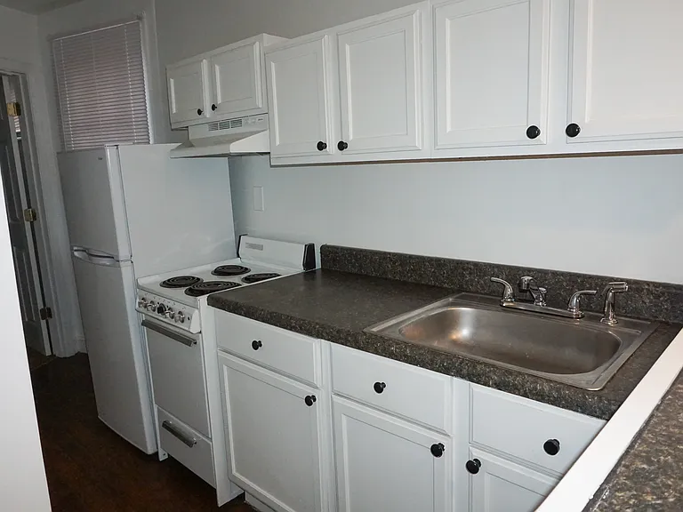 407 Gilmer St #B — Photo 4