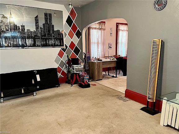 2nd image of 3148 W 88th St