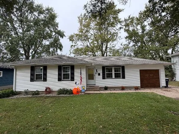 9410 Palmer Ave, Kansas City, MO 64138