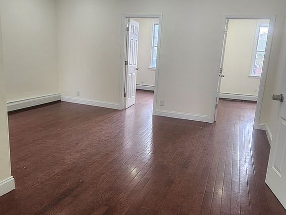 3rd image of 5118 48th St
