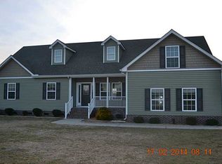 204 Kermit Ct, Moyock, NC 27958