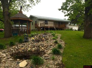 40906 Cedar Ridge Rd, Saint Peter, MN 56082