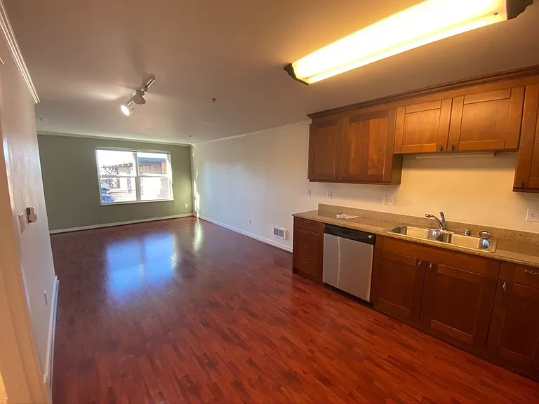 Howard Park Apartments — Photo 44
