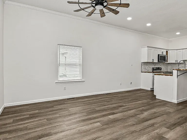 2207 N Kellett Ave — Photo 9