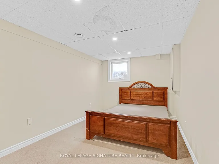 42 Baxter Cres — Photo 32
