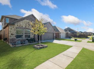 10510 Thunderwood Dr, Aubrey, TX 76227