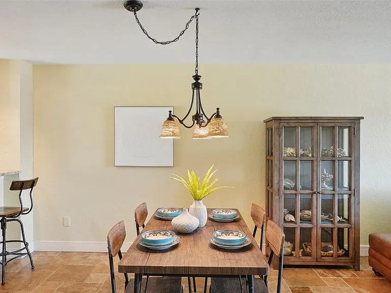 637 Pinellas Bayway S #105 — Photo 9