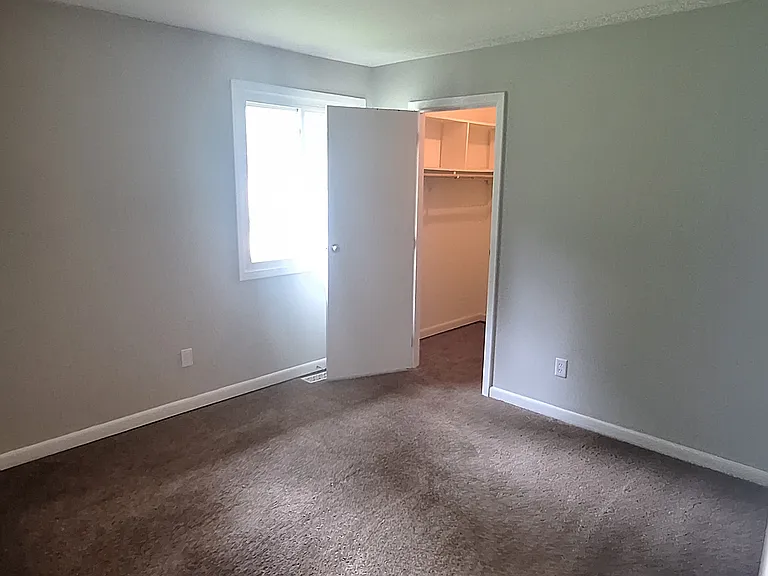 11938 Elkwood Dr — Photo 11