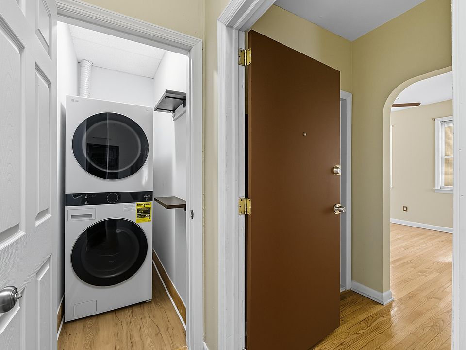 1st image of 32 Gardner Ave #201