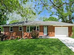 1510 W 5th Ave, Indianola, IA 50125